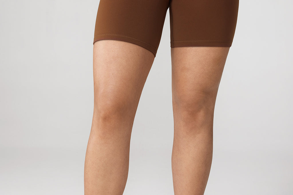 Women's Hugcurve No Front Seam Biker Shorts 6" Mocha Cocoa