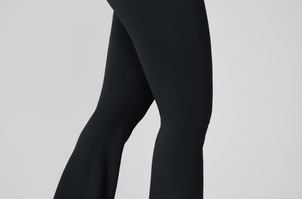 Women's Hugcurve No Front Seam Flare Leggings 31'' Black