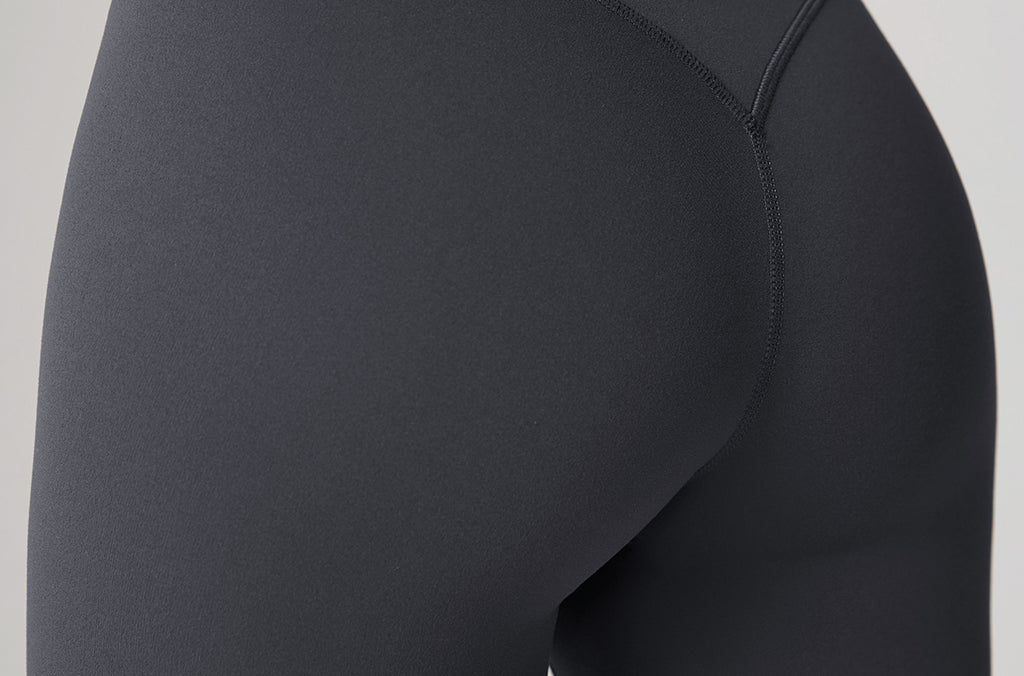 Women's Hugcurve No Front Seam Flare Leggings 31'' Graphite Grey