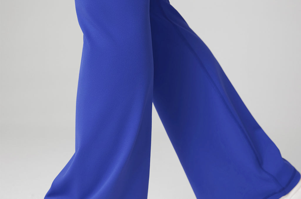 Women's Hugcurve No Front Seam Flare Leggings 31'' Royal Blues