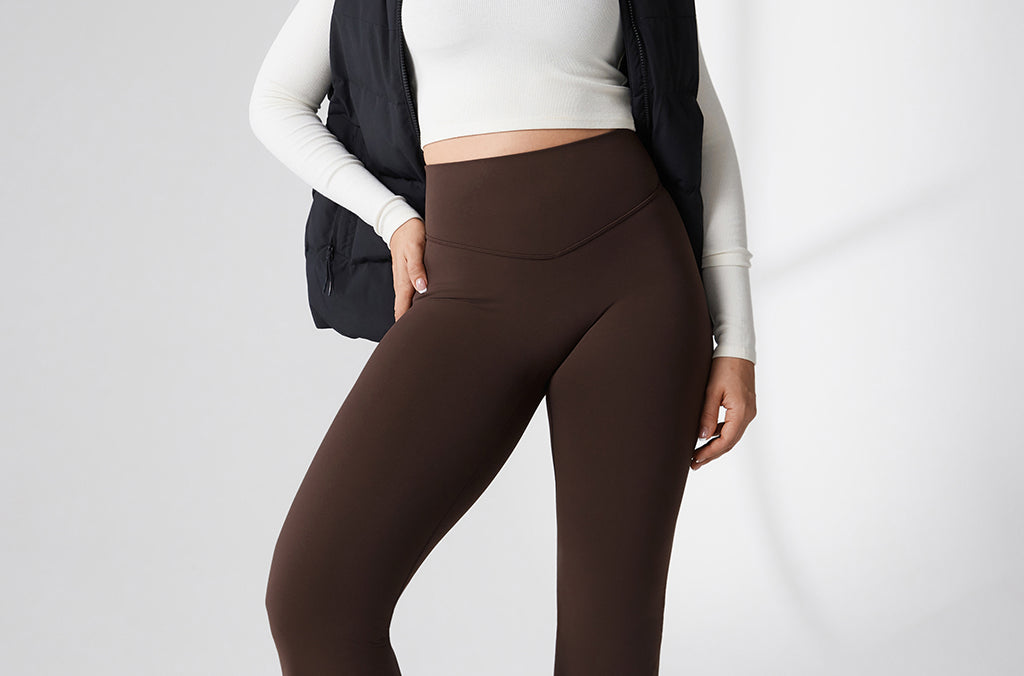 Women's Hugcurve No Front Seam Flare Leggings 31'' Clay Brown
