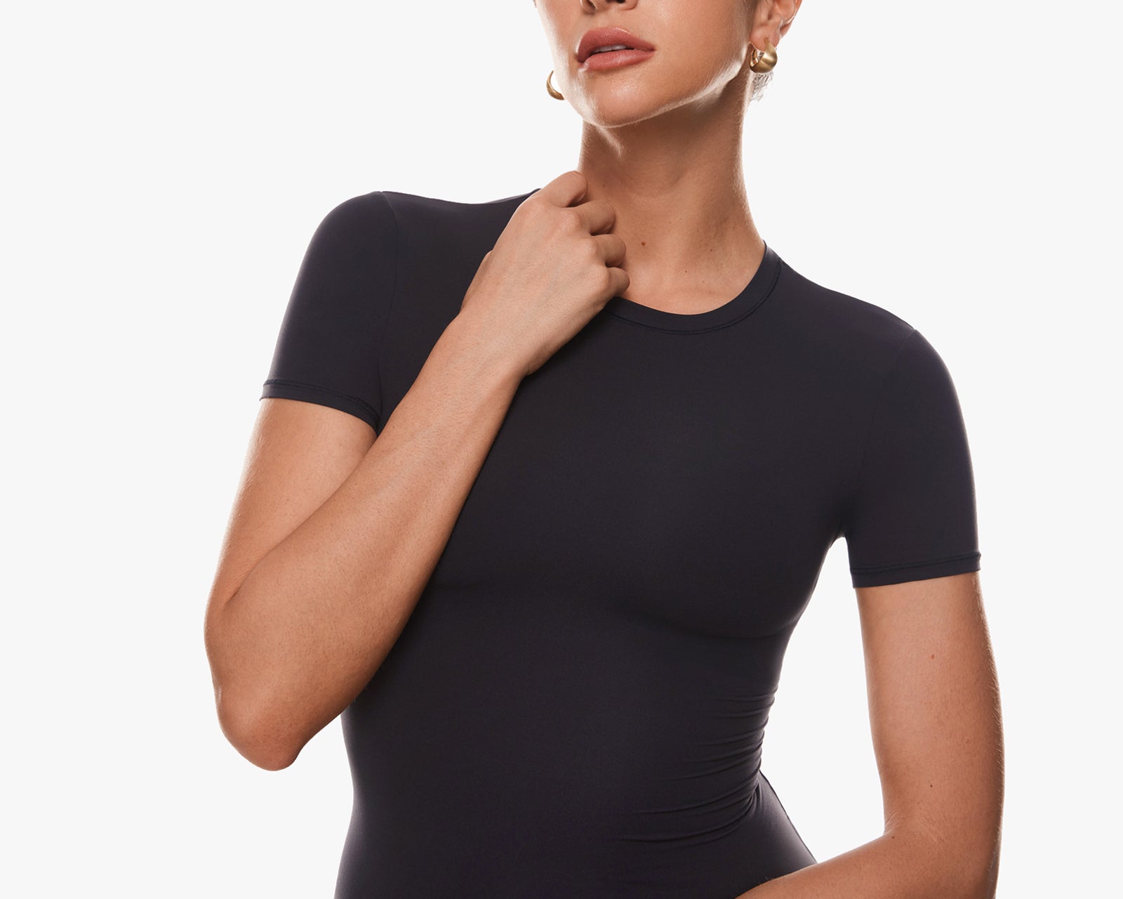 Women's Single Layer Basic Short Sleeve Top - Crew Neck Black