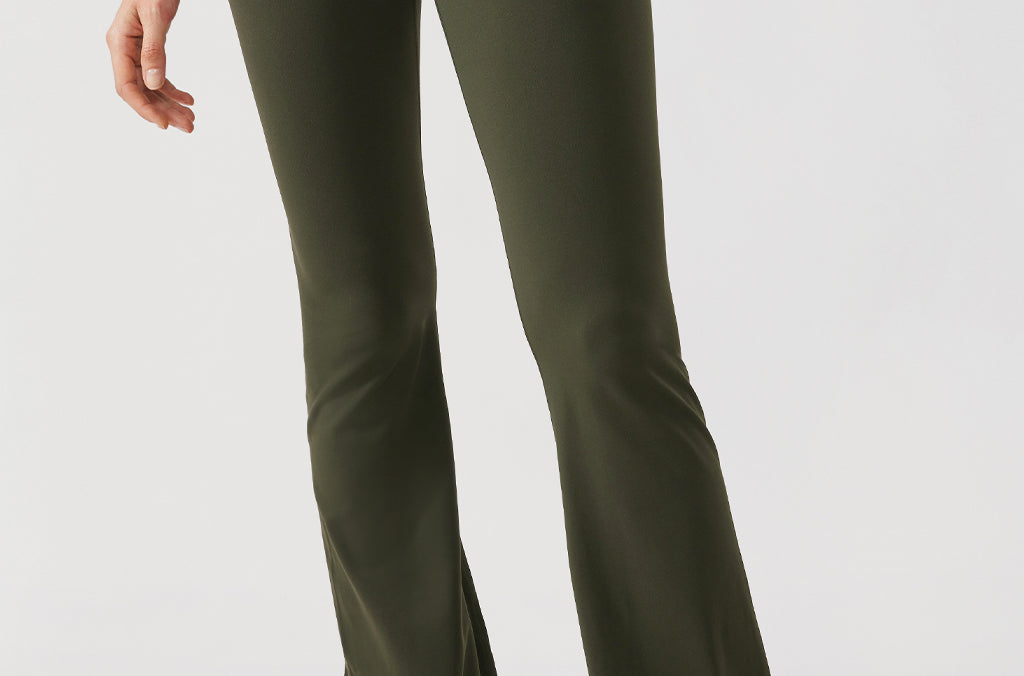 CRZ YOGA Women's V Cross Waist Flare Leggings 31'' Black