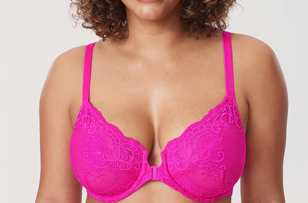 Women's Vintage Lace Front Closure Bra Glitter Pink