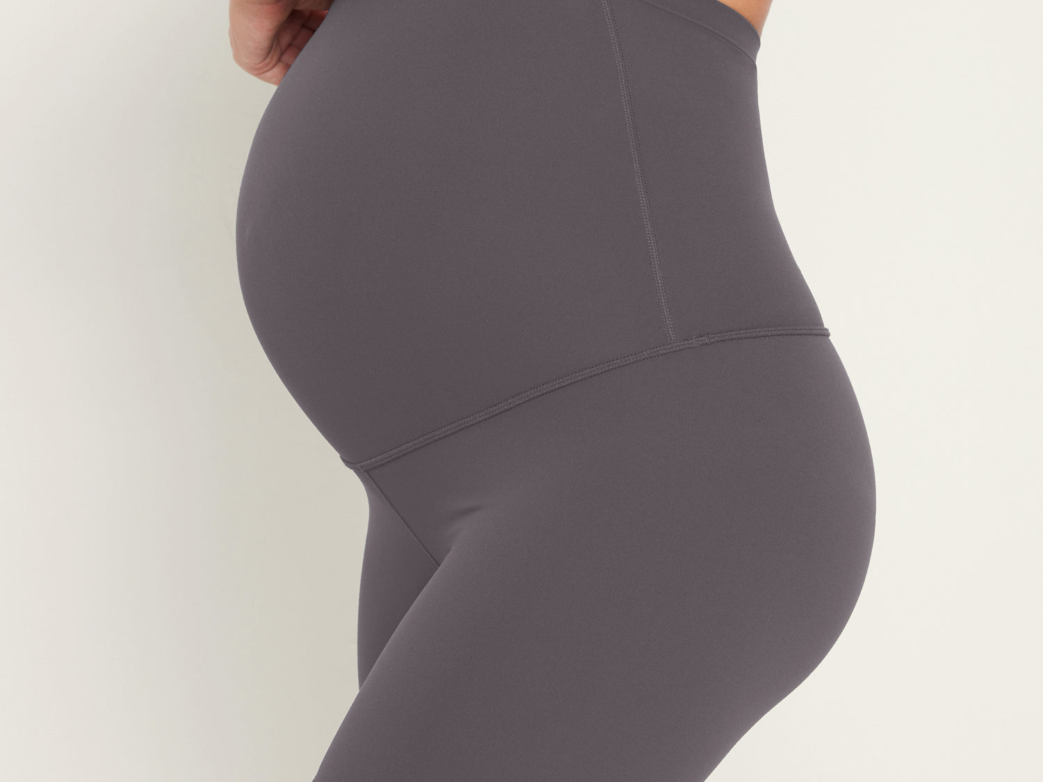 Women's Super High Waist Maternity Shorts 6" Coffee Brown